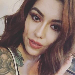 Meet your Posher, Jade